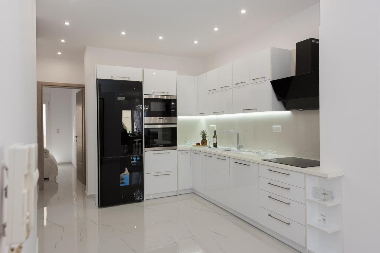 Despina'S Luxury Apt Downtown Iraklion Buitenkant foto