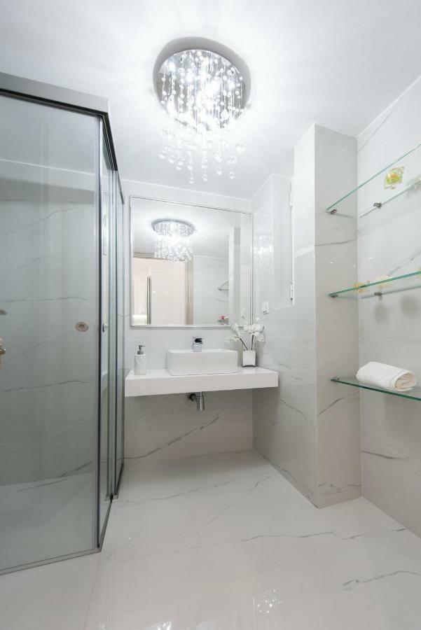 Despina'S Luxury Apt Downtown Iraklion Buitenkant foto